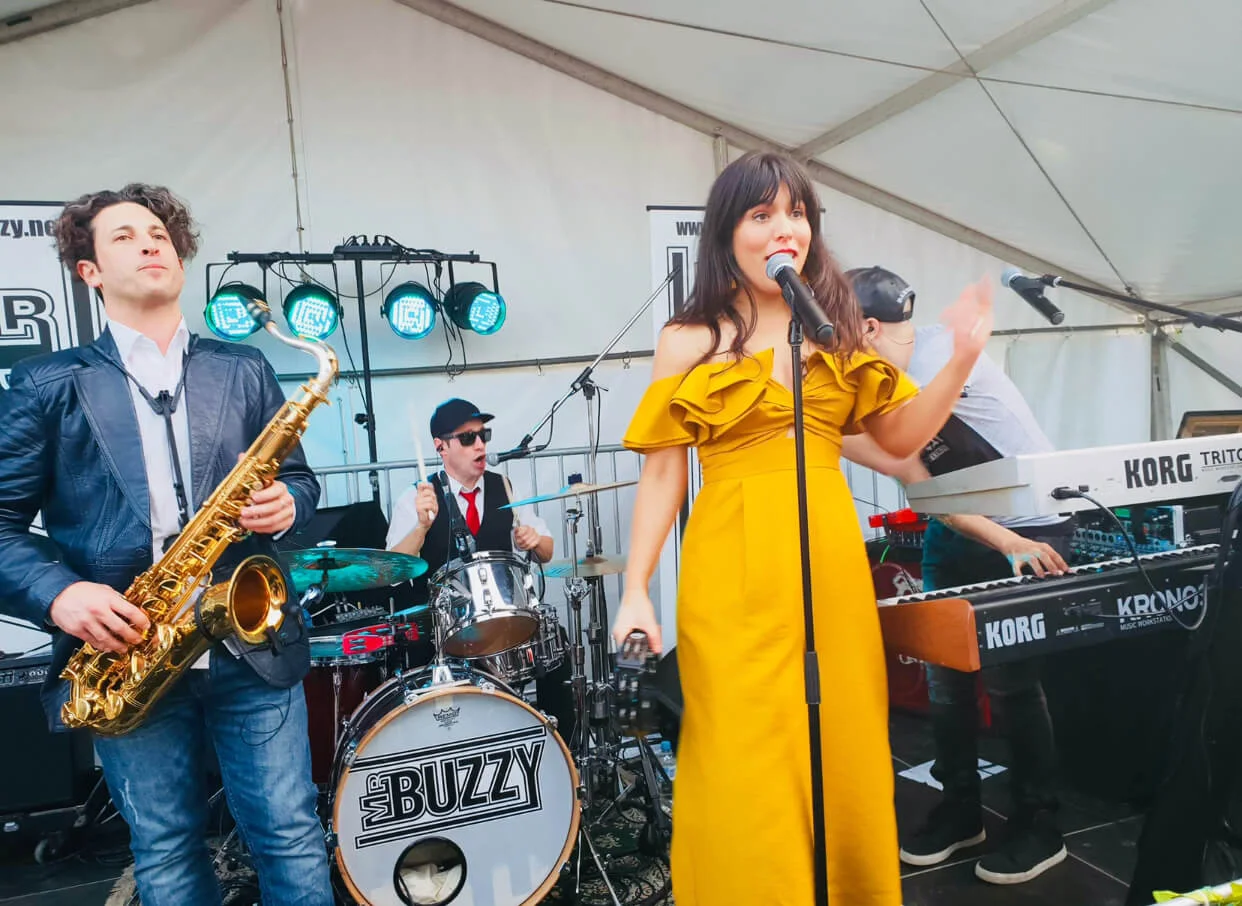 Sax and vocalist performing